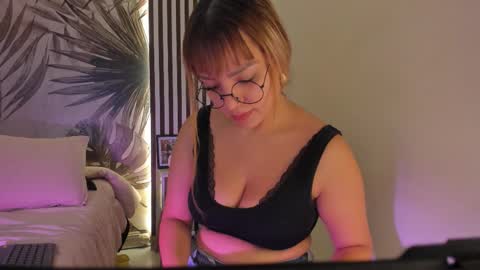 Samaantha  online show from 03-06-26, 11:17