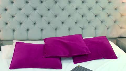 Samantaa G online show from 11-21-25, 01:32