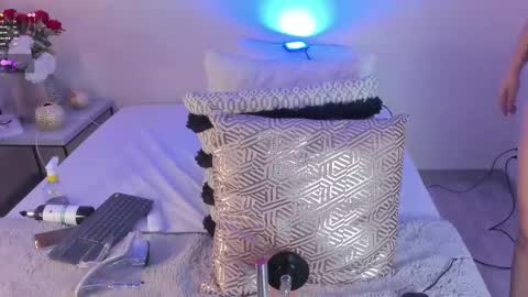 Snapshot of samantha_hotly chatting on 02-22-26, 04:05 Samantha online show from 02-22-26, 04:05