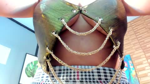 Snapshot of samantha_milfs chatting on 01-29-25, 11:09 samantha_milfs online show from 01-29-25, 11:09