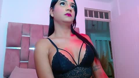 Snapshot of samantha_sweet30 chatting on 04-02-26, 03:26 Salome Vargas online show from 04-02-26, 03:26