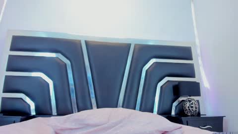 Snapshot of samanthaevans4 chatting on 01-15-25, 04:11 Sweet Samantha online show from 01-15-25, 04:11