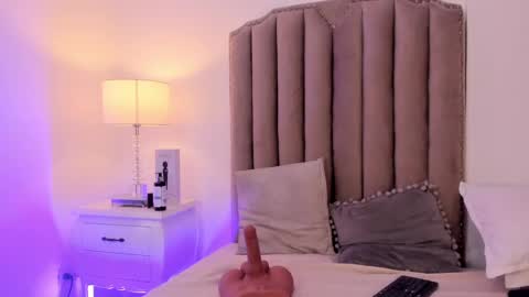 Samantha online show from 01-23-25, 11:36