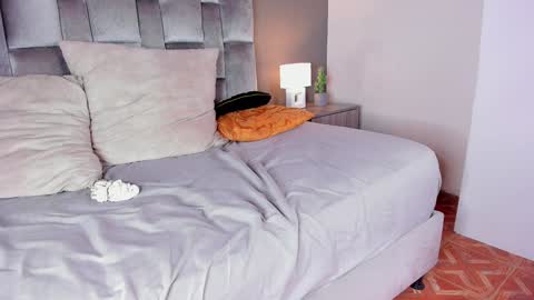 Snapshot of samanthagarciia__ chatting on 12-20-24, 10:43 Samanta online show from 12-20-24, 10:43