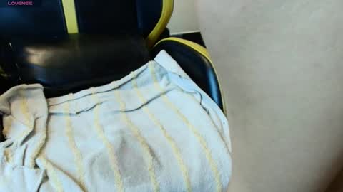 Snapshot of samanthahoteer96 chatting on 10-17-25, 03:14 samanthahoteer96 online show from 10-17-25, 03:14