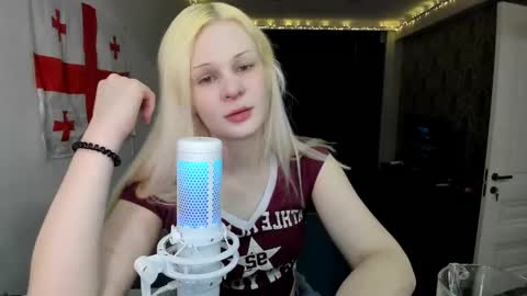 Samantha online show from 02-20-25, 07:41