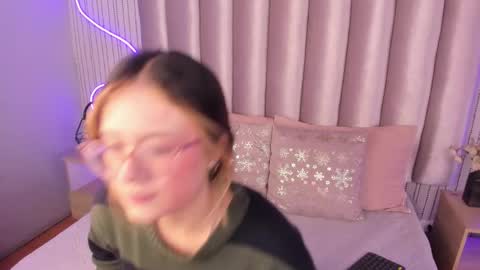 Alejandra  online show from 10-27-25, 11:58