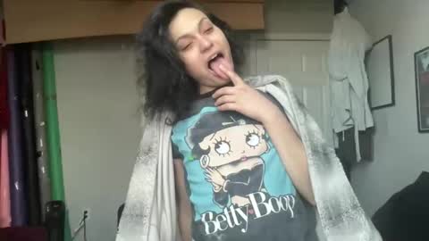 Snapshot of samanthasayten chatting on 01-03-25, 01:03 Samantha SayTen online show from 01-03-25, 01:03