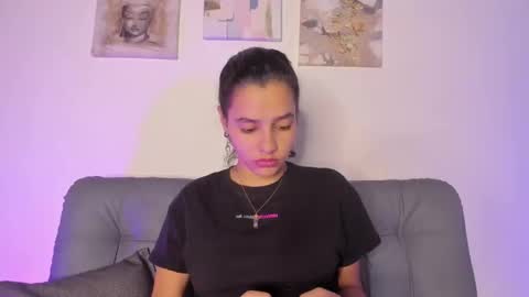 Samara is my name a pleasure delighted that you are here leave your thumb up it is important to me online show from 02-23-25, 09:26
