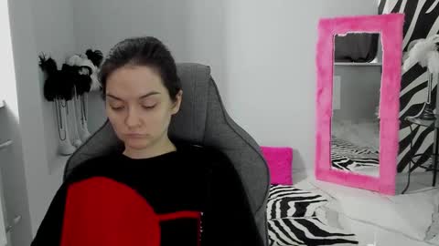 Snapshot of samaralong chatting on 02-15-26, 08:57 Sam online show from 02-15-26, 08:57