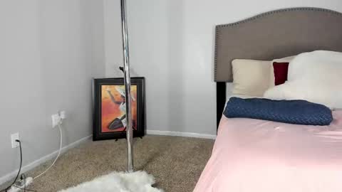 Snapshot of samatha1998 chatting on 10-08-25, 01:36 Yaya online show from 10-08-25, 01:36