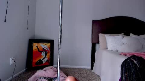 Snapshot of samatha1998 chatting on 10-21-25, 06:19 Yaya online show from 10-21-25, 06:19