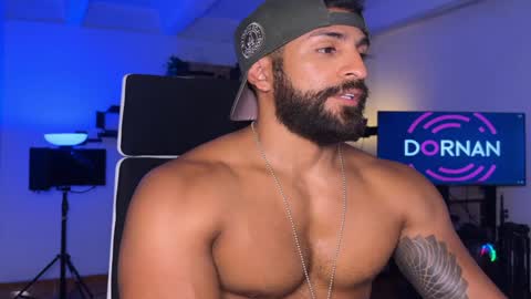 Snapshot of samdornan chatting on 12-17-24, 12:34 Sam Dornan online show from 12-17-24, 12:34