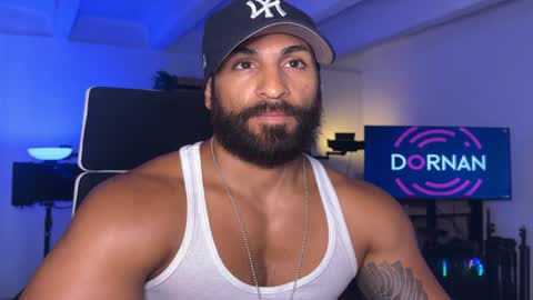 Snapshot of samdornan chatting on 12-17-24, 04:32 Sam Dornan online show from 12-17-24, 04:32