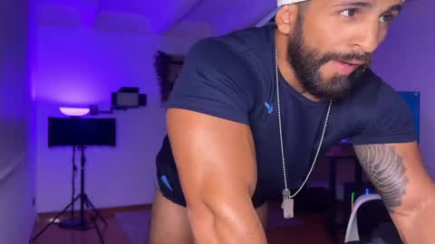 Snapshot of samdornan chatting on 12-30-24, 10:55 Sam Dornan online show from 12-30-24, 10:55