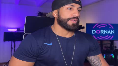 Snapshot of samdornan chatting on 01-02-25, 04:35 Sam Dornan online show from 01-02-25, 04:35