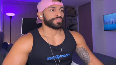 Snapshot of samdornan chatting on 01-13-25, 03:58 Sam Dornan online show from 01-13-25, 03:58