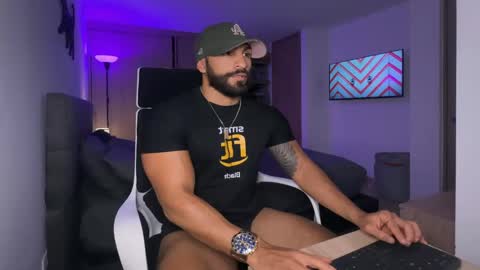 Snapshot of samdornan chatting on 01-20-25, 12:15 Sam Dornan online show from 01-20-25, 12:15