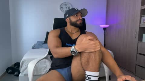 Snapshot of samdornan chatting on 01-27-25, 03:39 Sam Dornan online show from 01-27-25, 03:39