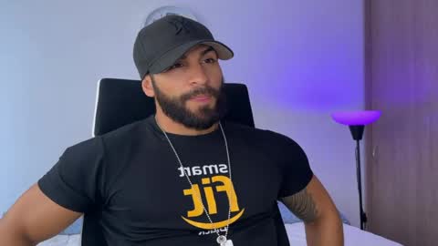 Snapshot of samdornan chatting on 01-29-25, 05:02 Sam Dornan online show from 01-29-25, 05:02