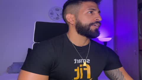 Snapshot of samdornan chatting on 02-06-25, 12:33 Sam Dornan online show from 02-06-25, 12:33