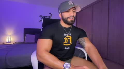 Snapshot of samdornan chatting on 02-22-25, 11:46 Sam Dornan online show from 02-22-25, 11:46