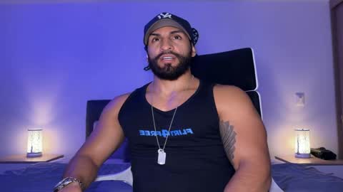 Snapshot of samdornan chatting on 02-28-25, 11:01 Sam Dornan online show from 02-28-25, 11:01