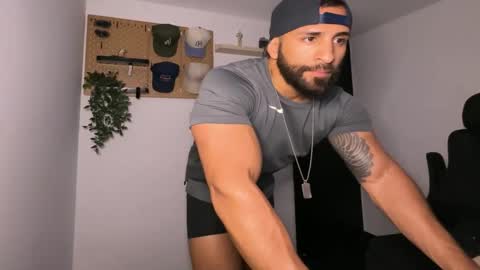 Snapshot of samdornan chatting on 02-28-26, 12:44 Sam Dornan online show from 02-28-26, 12:44