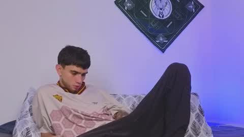 Snapshot of samevansx chatting on 09-19-25, 02:07 samevansx online show from 09-19-25, 02:07