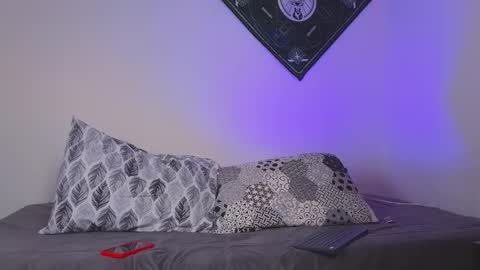 Snapshot of samevansx chatting on 10-06-25, 03:20 samevansx online show from 10-06-25, 03:20