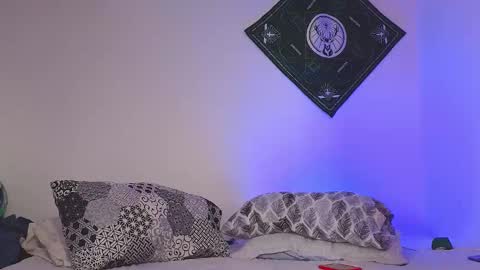 Snapshot of samevansx chatting on 11-14-25, 02:49 samevansx online show from 11-14-25, 02:49