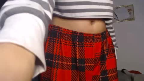 Snapshot of sami_and_gael chatting on 10-01-25, 01:33 Tami Gael online show from 10-01-25, 01:33