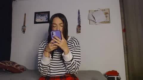 Snapshot of sami_and_gael chatting on 10-04-25, 02:31 Tami Gael online show from 10-04-25, 02:31