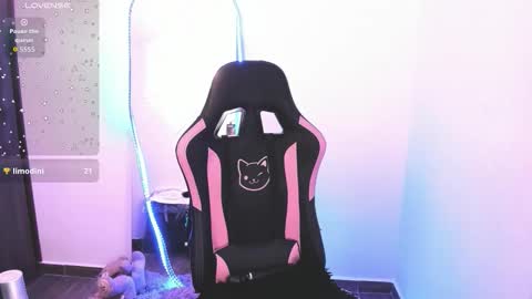 samiacooper25 online show from 10-21-25, 11:00