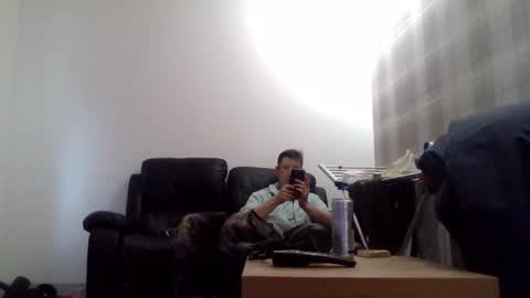 Snapshot of samiam381653 chatting on 02-26-26, 04:17 samiam381653 online show from 02-26-26, 04:17