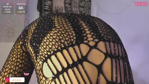 Snapshot of samii_monroe chatting on 12-11-24, 08:18 Sam online show from 12-11-24, 08:18