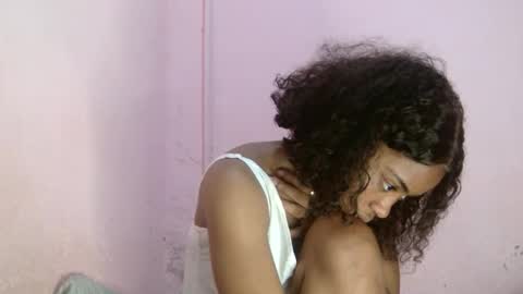 Snapshot of samina2255 chatting on 09-29-25, 08:46 samina2255 online show from 09-29-25, 08:46