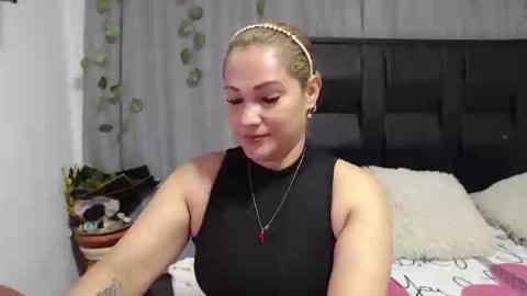 SAMIRA online show from 09-20-25, 05:25