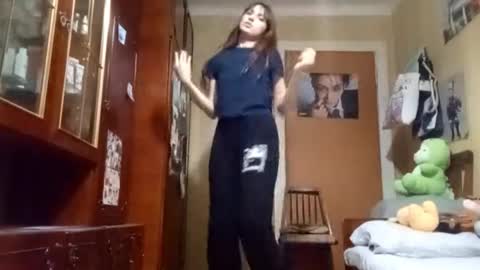 Mira online show from 10-24-25, 03:52