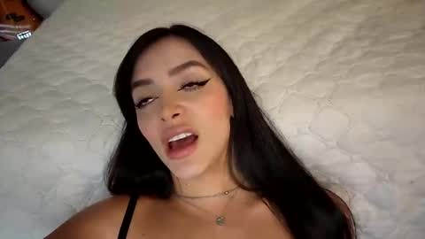 Snapshot of sammarastone chatting on 12-15-24, 04:15 Maria online show from 12-15-24, 04:15