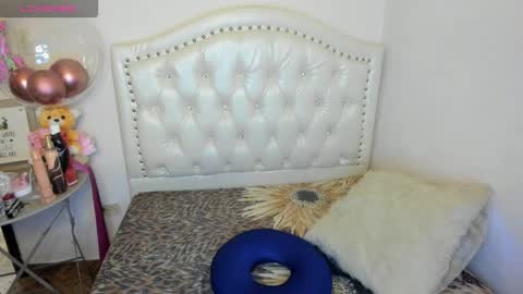 Snapshot of samstar_19 chatting on 03-04-26, 07:14 Sam online show from 03-04-26, 07:14