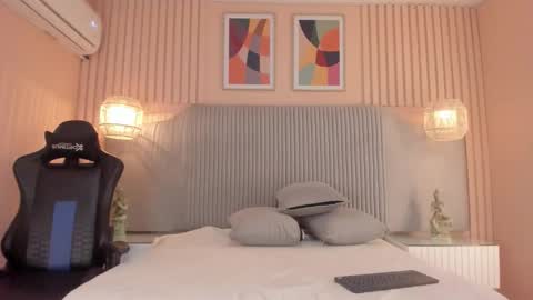 Samy  online show from 12-18-25, 11:38