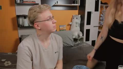 Snapshot of samyscott chatting on 12-20-25, 07:59 SamyScott online show from 12-20-25, 07:59