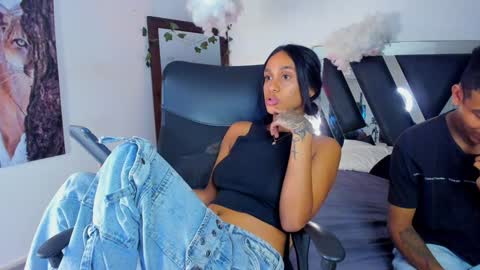 Snapshot of sander_mila chatting on 01-22-25, 06:52 MilaSander online show from 01-22-25, 06:52