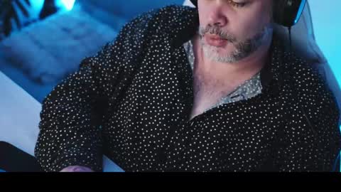 Sanders online show from 02-19-25, 11:57