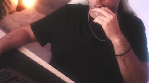 Sanders online show from 03-03-25, 06:26