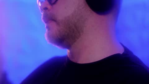 Sanders online show from 12-01-25, 01:10