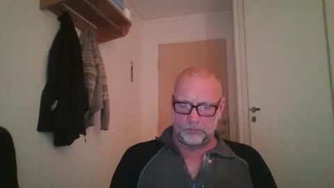 Snapshot of sandnesrune523 chatting on 02-19-26, 06:53 sandnesrune523 online show from 02-19-26, 06:53