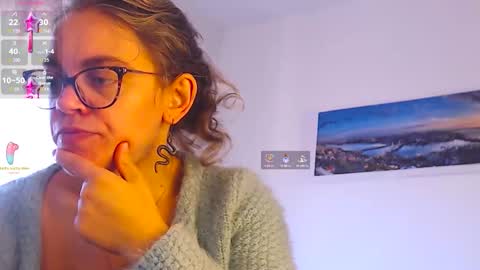 Snapshot of sandra10031989 chatting on 10-08-25, 03:20 Sandra online show from 10-08-25, 03:20