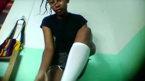 Snapshot of sandra1253099 chatting on 02-27-26, 06:02 sandra1253099 online show from 02-27-26, 06:02